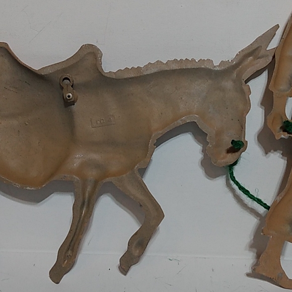 80s Cast aluminum metal southwest man and donkey wall decor - Picture 10 of 13